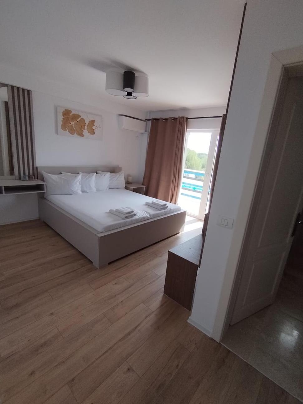 Pensiunea Prigoria Hotell Murighiol Exteriör bild