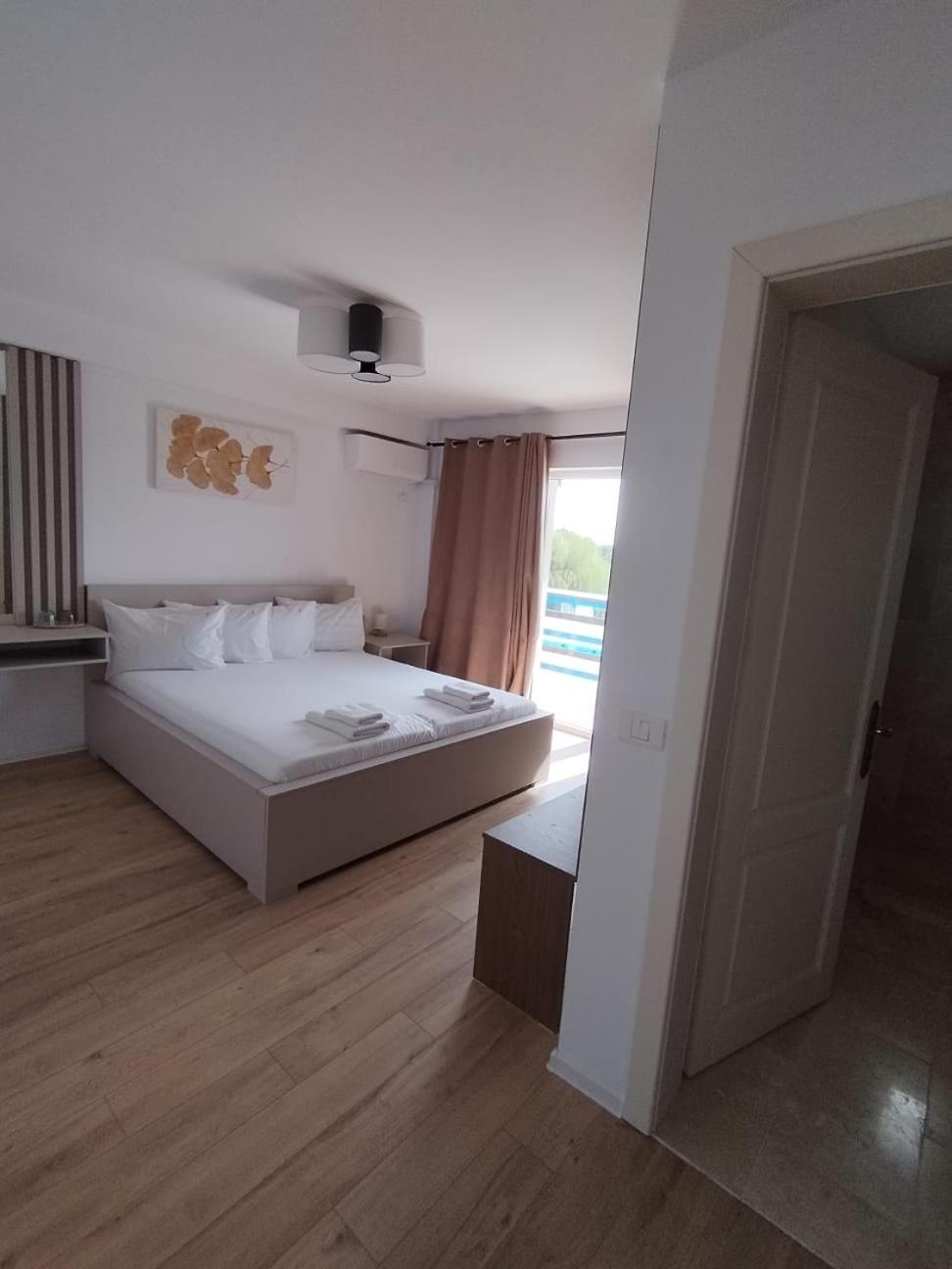 Pensiunea Prigoria Hotell Murighiol Exteriör bild